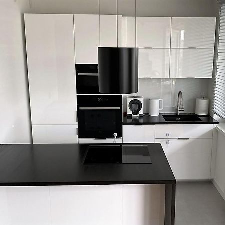A Modern Apartment For 2 People Krakkó Kültér fotó